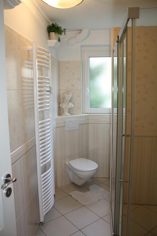 Ferienwohnung Baden Bliss エクステリア 写真