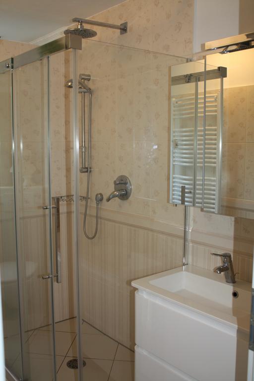 Ferienwohnung Baden Bliss エクステリア 写真