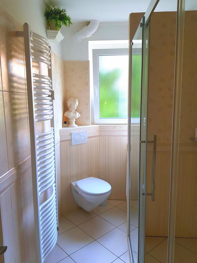 Ferienwohnung Baden Bliss エクステリア 写真